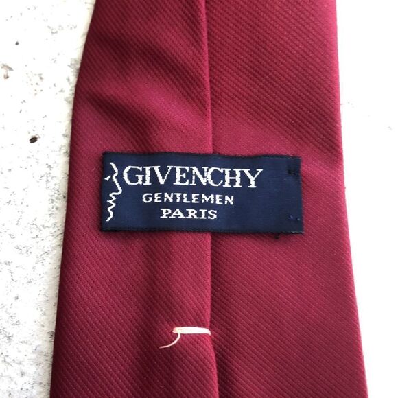 Vintage Givenchy tie - Picture 3 of 4